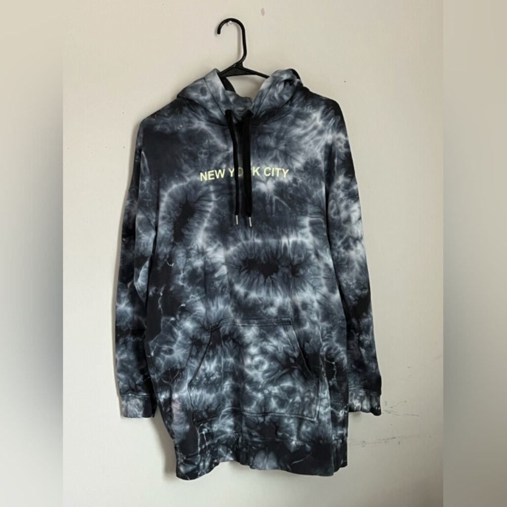 H&M 'New York City' labeled sweater dress